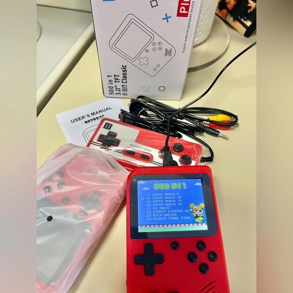 NIB Retro Handheld Digital 500 Games Console/can hook to TV